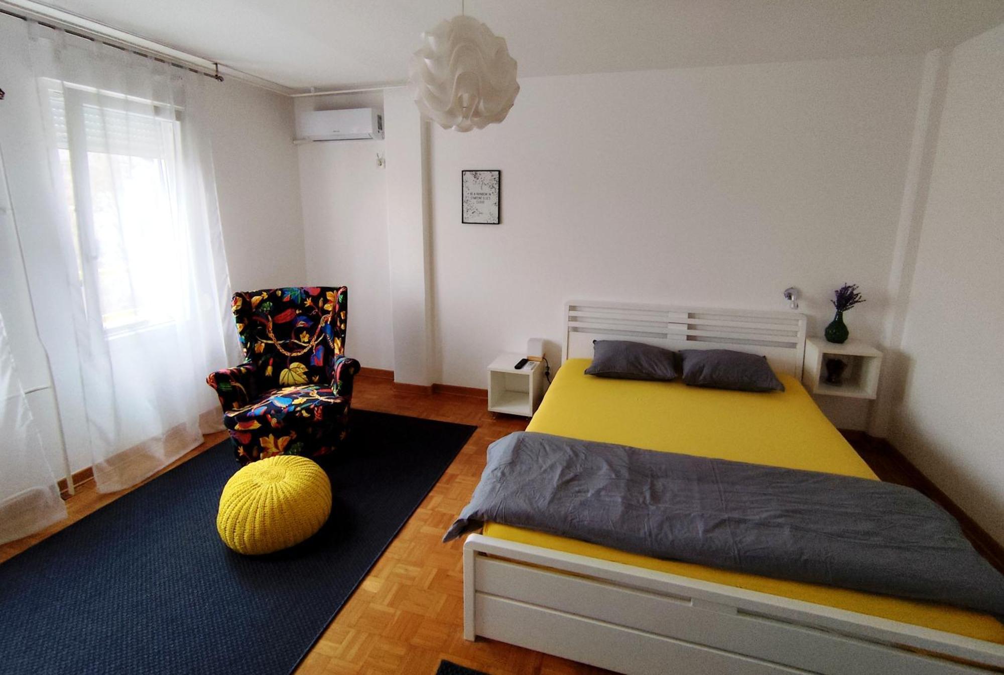 Apartamento Five Belgrado Exterior foto